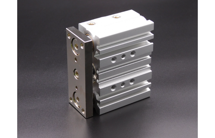 Пневмоцилиндр SC-EM-25x30-S Пневмоцилиндр SC-EM-25x30-S